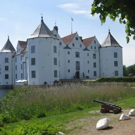 Apartment Ferienwohnung Sorgenfrei Glücksburg