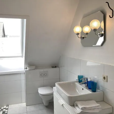Apartment Ferienwohnung Sorgenfrei *