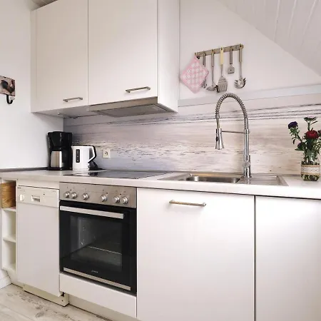 Apartment Ferienwohnung Sorgenfrei