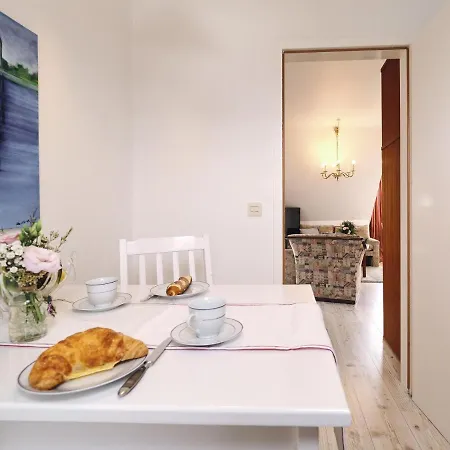 Ferienwohnung Sorgenfrei Apartment *